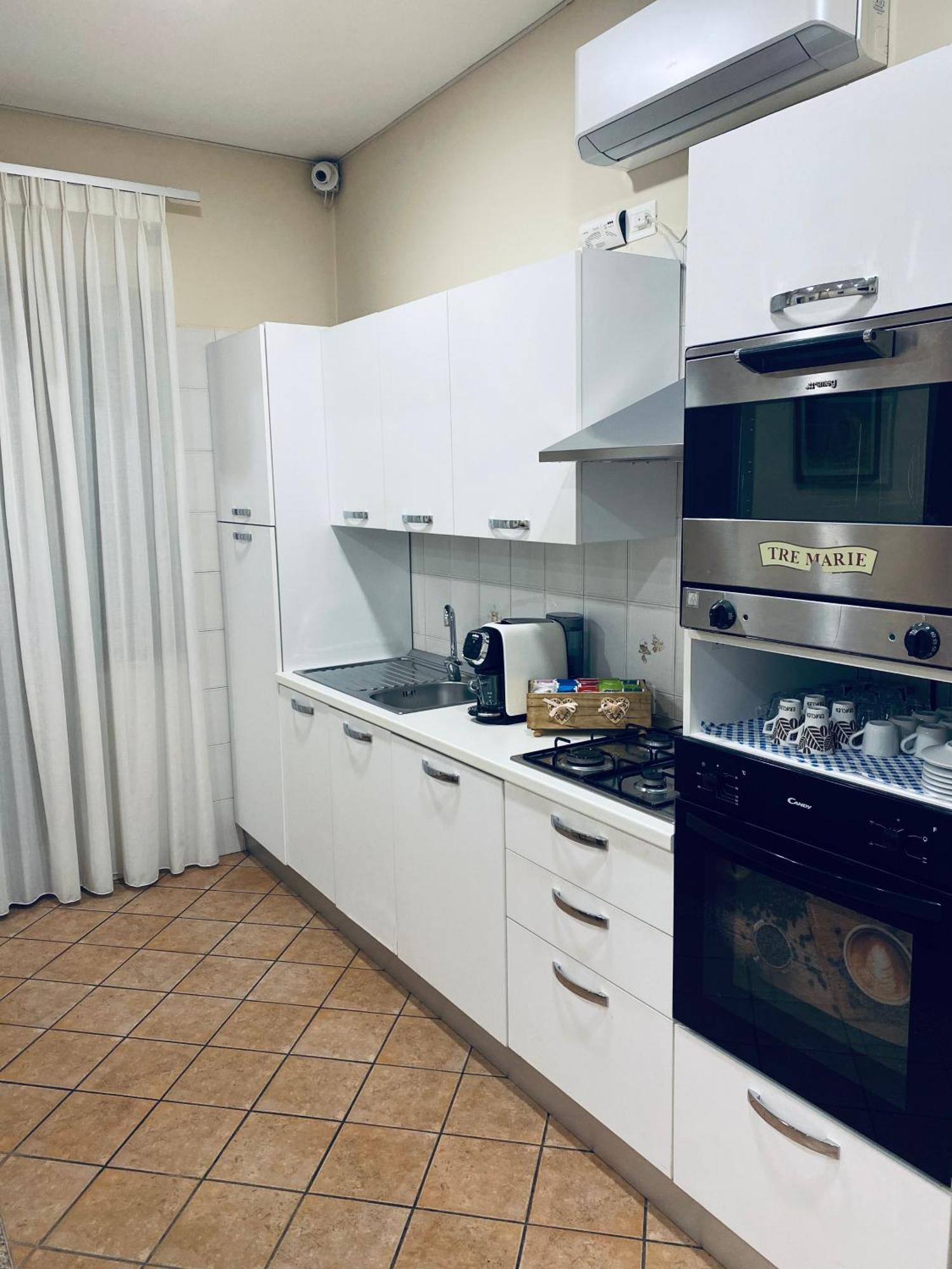 Serena Rooms Солофра Экстерьер фото
