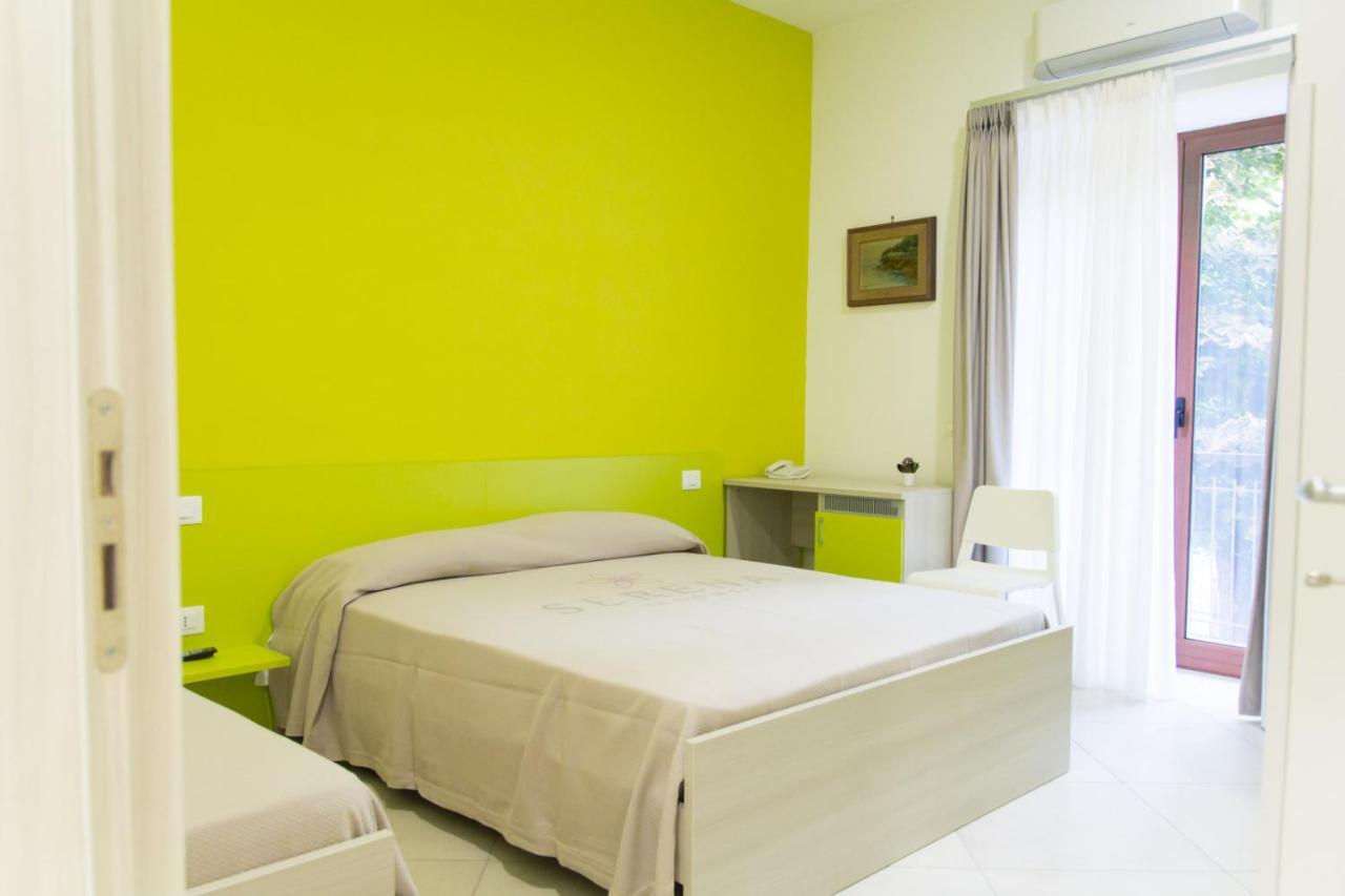 Serena Rooms Солофра Экстерьер фото